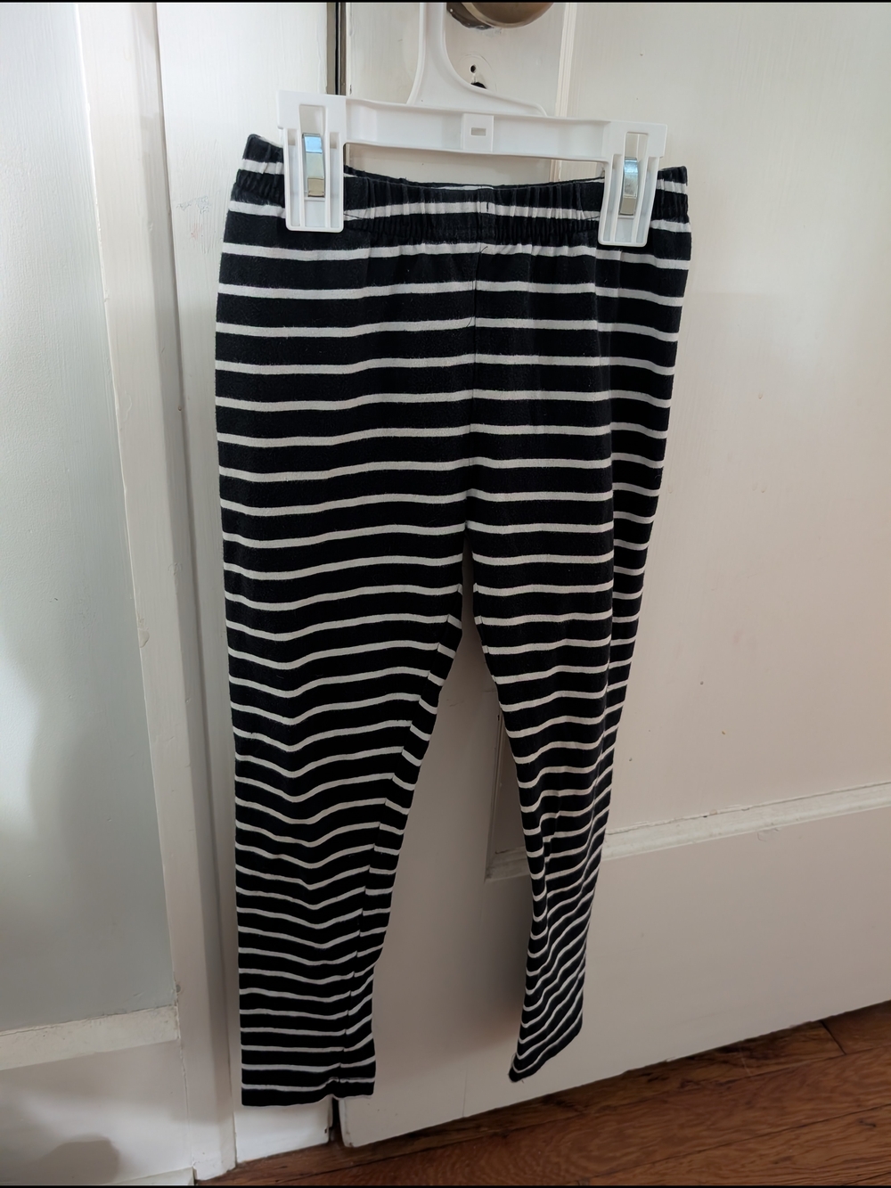 Hanna Anderssson Black And White Striped Legging 6-7